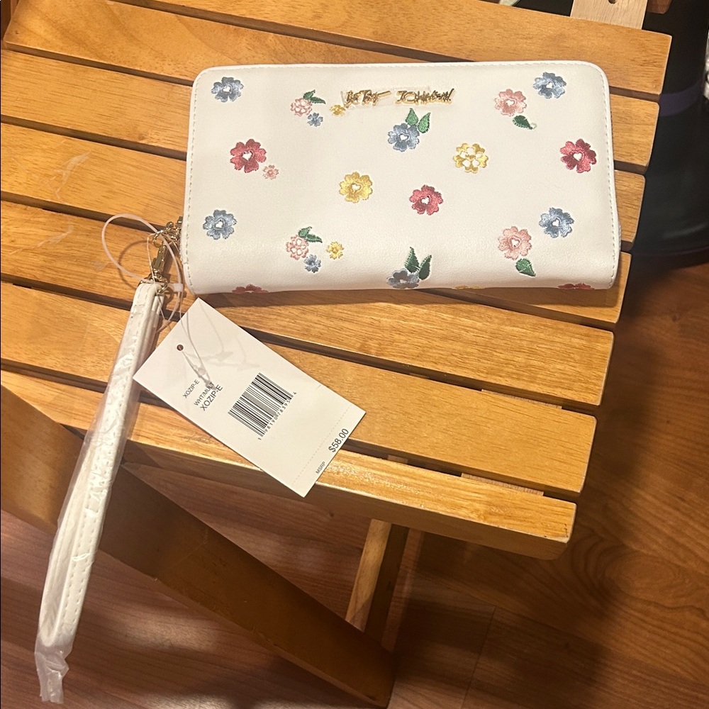 Betsey Johnson White Floral Wristlet Wallet